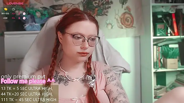 Snapshot of me__hanna chatting on 30, 3, 2026 me hanna online show from 30, 3, 2026