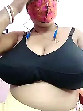 Snapshot of Kayra_34 chatting on 11, 10, 2025 Kayra 34 online show from 11, 10, 2025