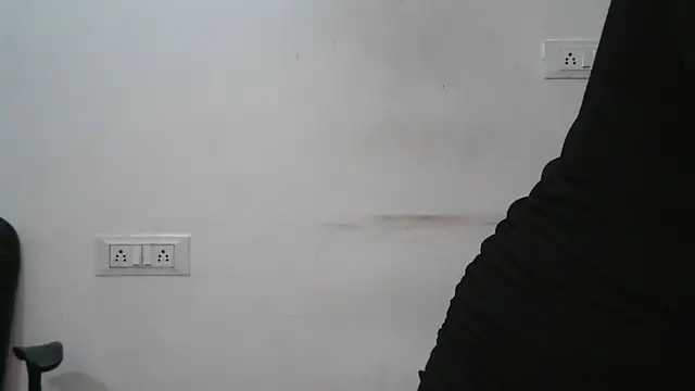 Snapshot of Suzie_darling chatting on 21, 12, 2024 Suzie darling online show from 21, 12, 2024