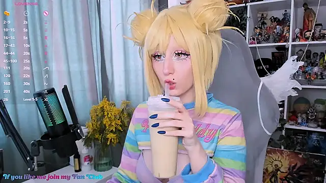 Snapshot of ohclementine chatting on 6, 3, 2026 ohclementine online show from 6, 3, 2026