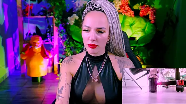 MonicaMaxwel online show from 9, 1, 2026