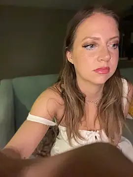 Snapshot of molly_witha_chance chatting on 13, 4, 2026 molly witha chance online show from 13, 4, 2026