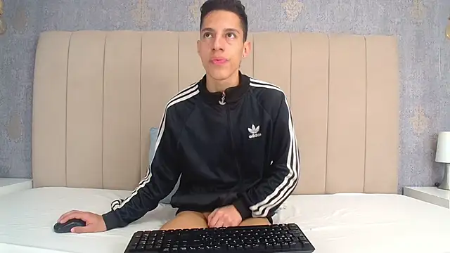 Snapshot of thiago19s chatting on 16, 7, 2026 thiago19s online show from 16, 7, 2026