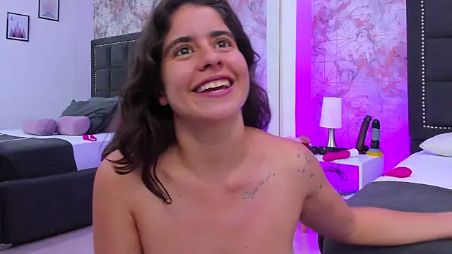 LexaDeRusso online show from 2, 2, 2025