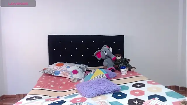 Zasha Kaira online show from 25, 3, 2026