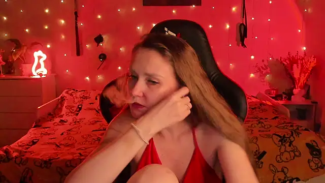 Snapshot of desperatehousewife__ chatting on 19, 9, 2025 desperatehousewife   online show from 19, 9, 2025