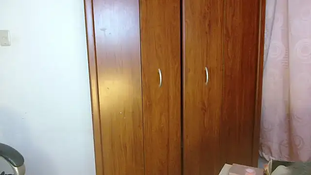 Sophie-hatter online show from 9, 1, 2025