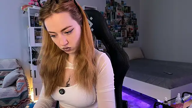 LinaWitch online show from 28, 10, 2025