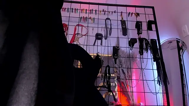 charrlotte quinn online show from 23, 1, 2025