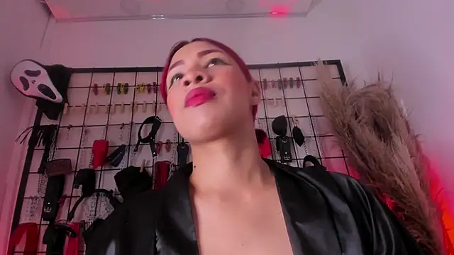 charrlotte quinn online show from 12, 11, 2025