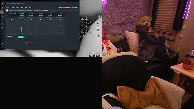 Snapshot of IndiaBlaze chatting on 18, 10, 2025 IndiaBlaze online show from 18, 10, 2025