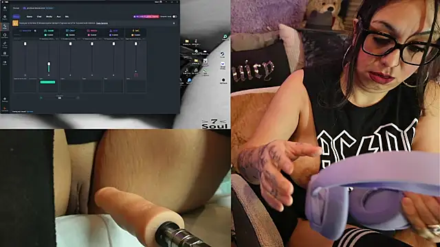 Snapshot of IndiaBlaze chatting on 30, 10, 2025 IndiaBlaze online show from 30, 10, 2025