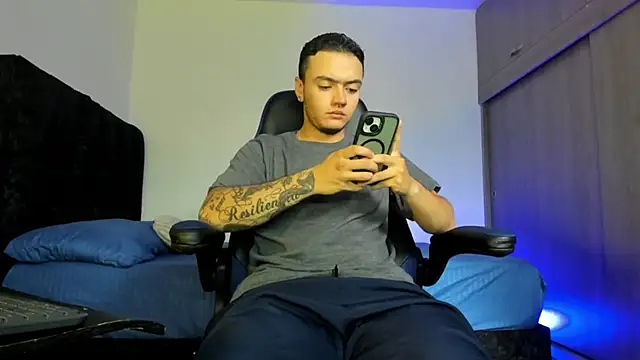 male pussy online show from 26, 9, 2025