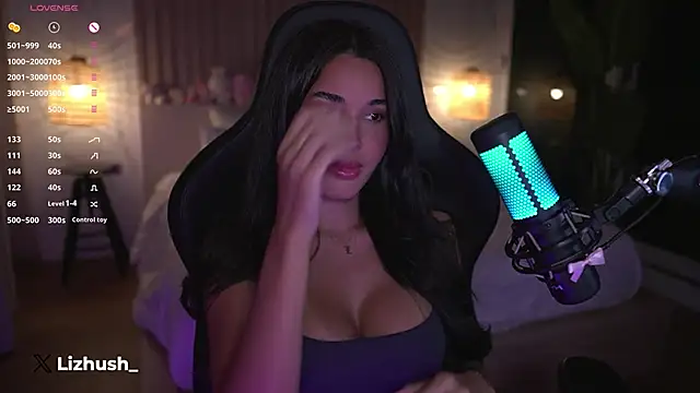 Snapshot of Lizhush_ chatting on 18, 2, 2025 Lizhush online show from 18, 2, 2025