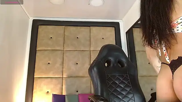 Snapshot of PriscilaRainbow chatting on 12, 11, 2025 PriscilaRainbow online show from 12, 11, 2025