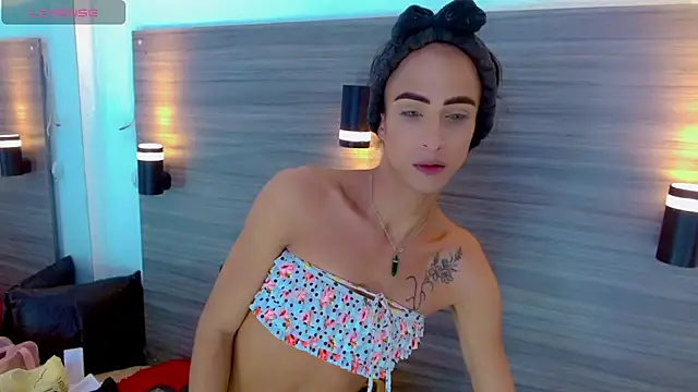 PriscilaRainbow online show from 18, 7, 2026