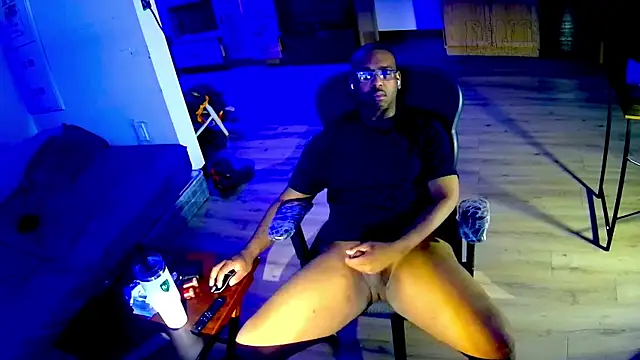 Snapshot of Southernfuckery chatting on 10, 4, 2026 Southernfuckery online show from 10, 4, 2026