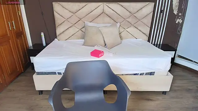 Raquel jones online show from 29, 11, 2025