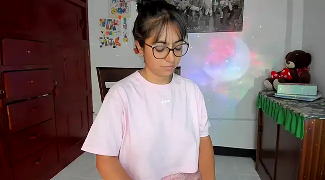 Isabellaa22 1 online show from 6, 2, 2025