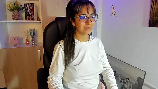 Isabellaa22 1 online show from 19, 2, 2025