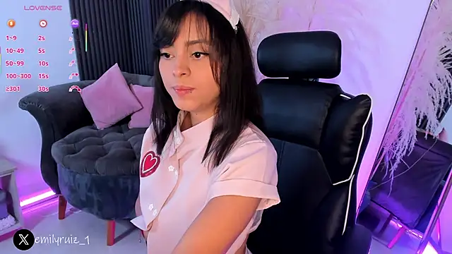Snapshot of emilyruiz1 chatting on 4, 10, 2025 emilyruiz1 online show from 4, 10, 2025