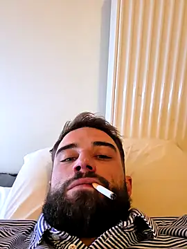 Snapshot of Vekie_007 chatting on 23, 10, 2025 Vekie 007 online show from 23, 10, 2025