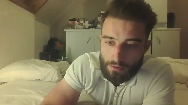 Snapshot of Vekie_007 chatting on 26, 4, 2026 Vekie 007 online show from 26, 4, 2026