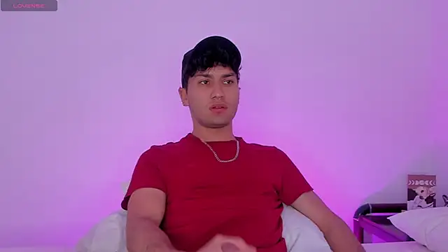 Valerio James7 online show from 20, 1, 2025