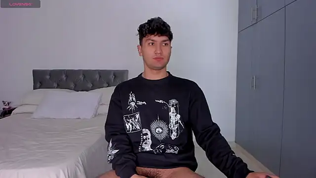 Valerio James7 online show from 10, 2, 2025