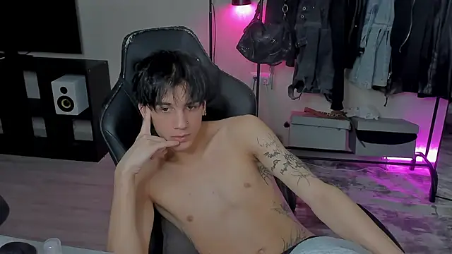 Snapshot of MarkBrowniii chatting on 17, 2, 2025 MarkBrowniii online show from 17, 2, 2025