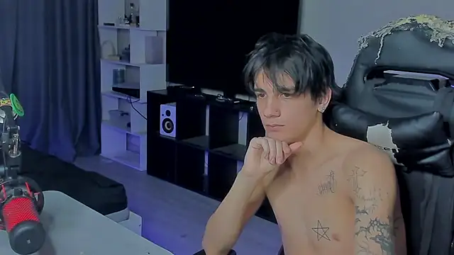 Snapshot of MarkBrowniii chatting on 9, 10, 2025 MarkBrowniii online show from 9, 10, 2025