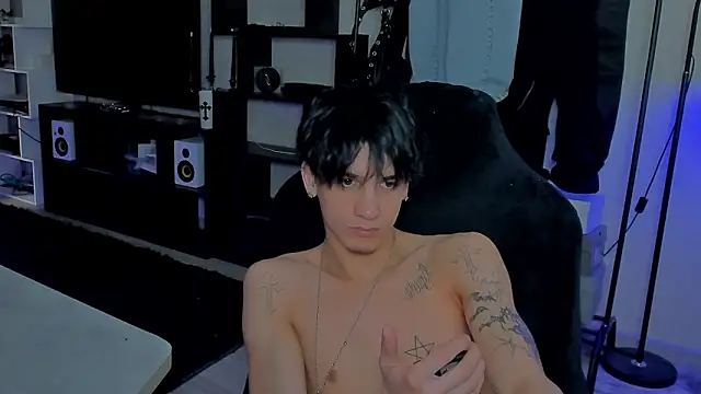 MarkBrowniii online show from 8, 4, 2026