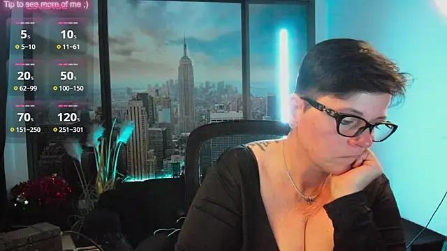 ninarandmann online show from 4, 10, 2025