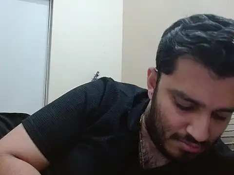 Snapshot of robintoit chatting on 17, 2, 2026 robintoit online show from 17, 2, 2026