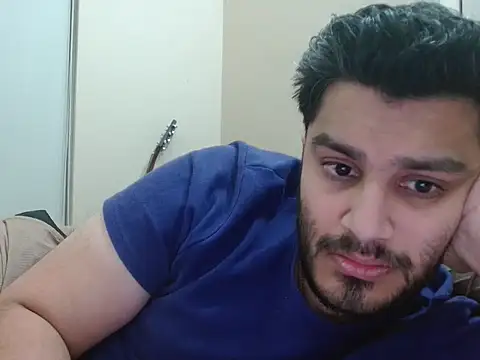 Snapshot of robintoit chatting on 18, 2, 2026 robintoit online show from 18, 2, 2026