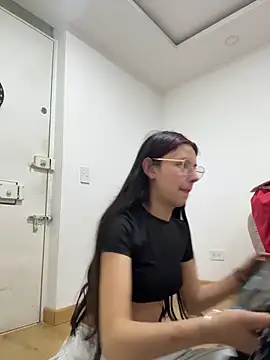 Snapshot of Bonniepark chatting on 27, 3, 2026 Bonniepark online show from 27, 3, 2026