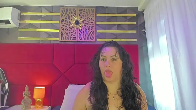 Snapshot of hanny_milf chatting on 26, 6, 2026 hanny milf online show from 26, 6, 2026