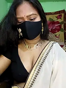 Snapshot of Idhika_Paul chatting on 11, 3, 2025 Idhika Paul online show from 11, 3, 2025