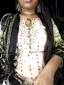 Snapshot of Idhika_Paul chatting on 6, 10, 2025 Idhika Paul online show from 6, 10, 2025