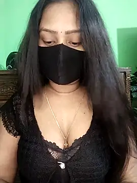 Idhika Paul online show from 18, 3, 2026