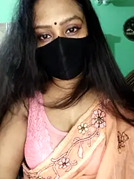 Idhika Paul online show from 17, 4, 2026