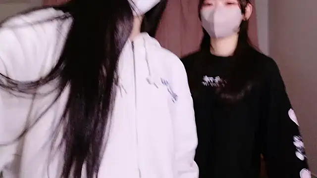 Snapshot of irohani_usagi chatting on 8, 1, 2026 irohani usagi online show from 8, 1, 2026