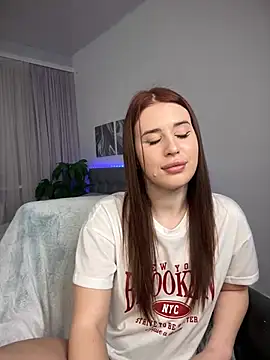 Milkissss online show from 2, 3, 2025