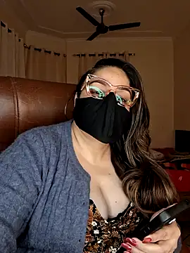 Snapshot of SEXY-Sardarni chatting on 8, 1, 2025 SEXY-Sardarni online show from 8, 1, 2025