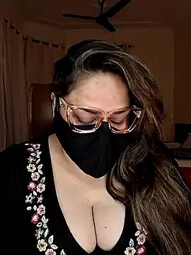 Snapshot of SEXY-Sardarni chatting on 10, 2, 2025 SEXY-Sardarni online show from 10, 2, 2025