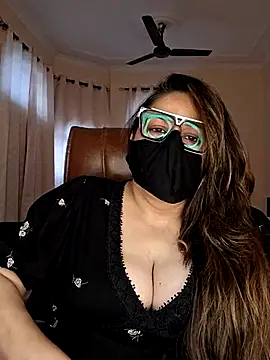 Snapshot of SEXY-Sardarni chatting on 13, 3, 2025 SEXY-Sardarni online show from 13, 3, 2025