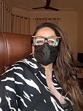 Snapshot of SEXY-Sardarni chatting on 17, 9, 2025 SEXY-Sardarni online show from 17, 9, 2025