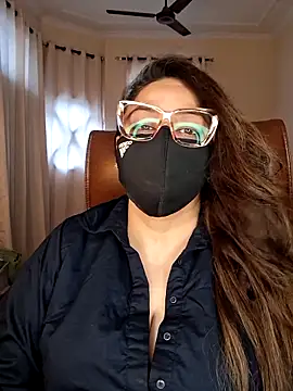 Snapshot of SEXY-Sardarni chatting on 2, 5, 2026 SEXY-Sardarni online show from 2, 5, 2026