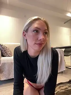 LuisaBecker online show from 26, 12, 2024