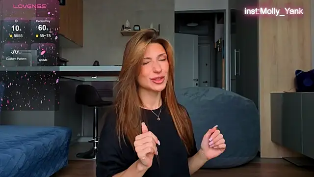 Snapshot of mollyyank chatting on 14, 9, 2025 mollyyank online show from 14, 9, 2025